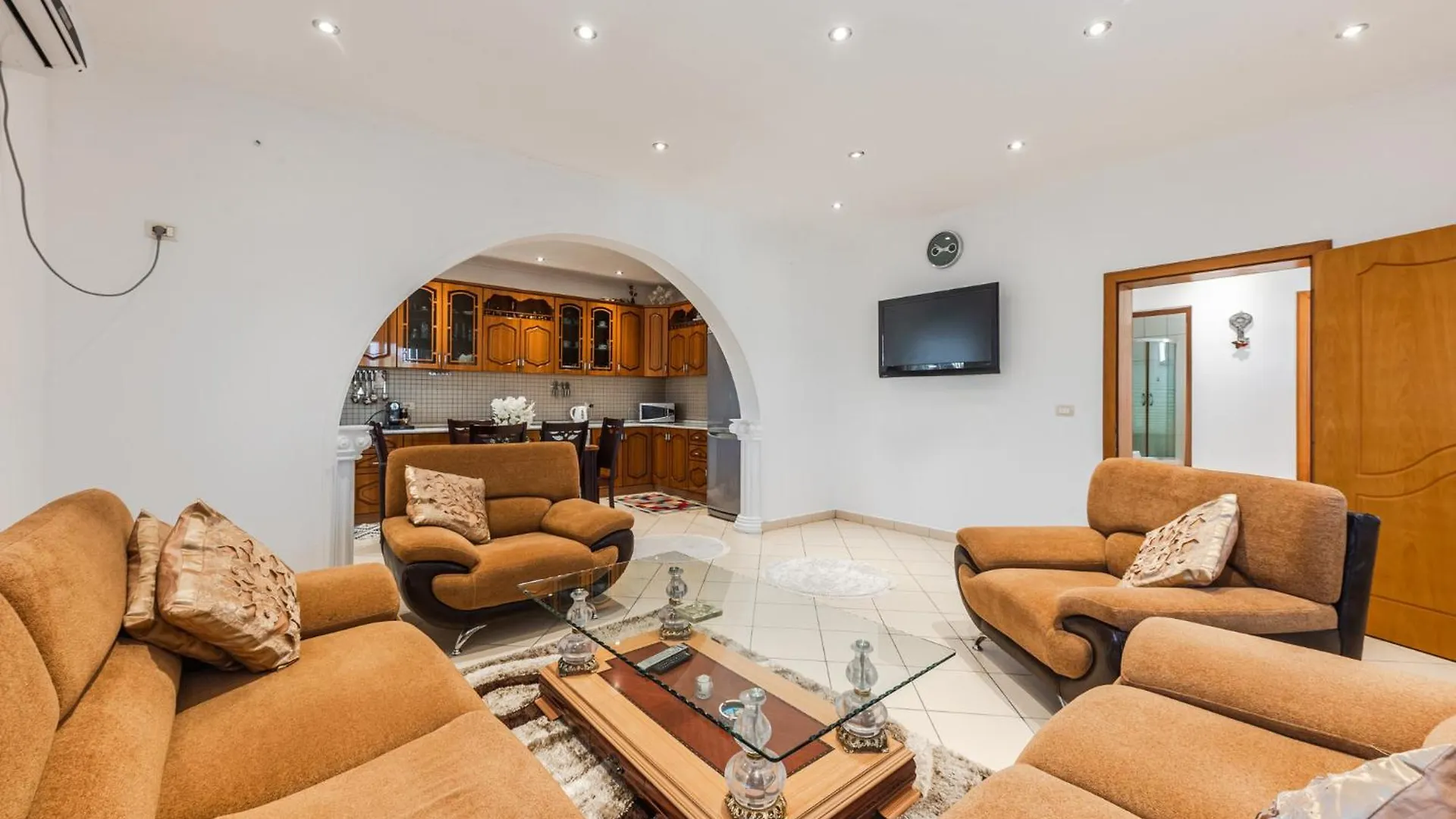 Authentic Lake View Apartment Shiroka