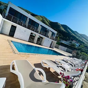 Guest house Iart, Shiroka